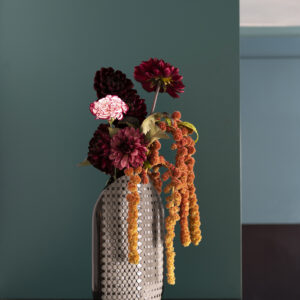 Les vases  par <br/><small>Hélène Morbu</small>